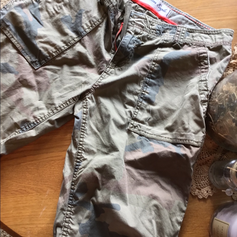 American Eagle Capris